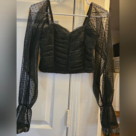 Long Sleeve crop top - Picture 1 of 4